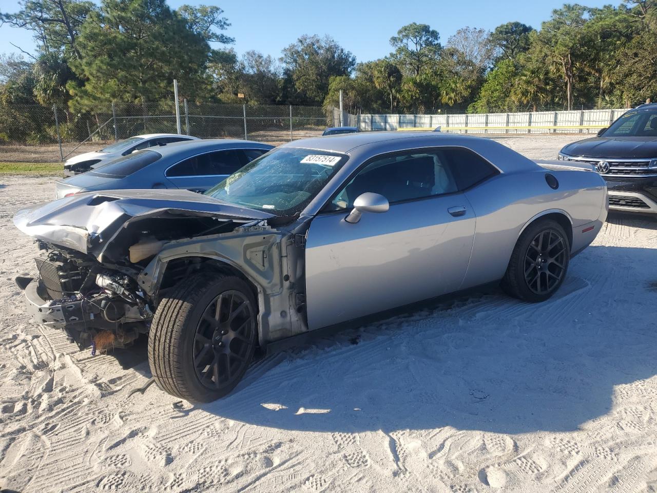  Salvage Dodge Challenger