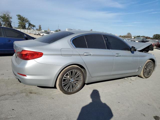 VIN WBAJA5C57KWW06737 2019 BMW 5 SERIES no.3