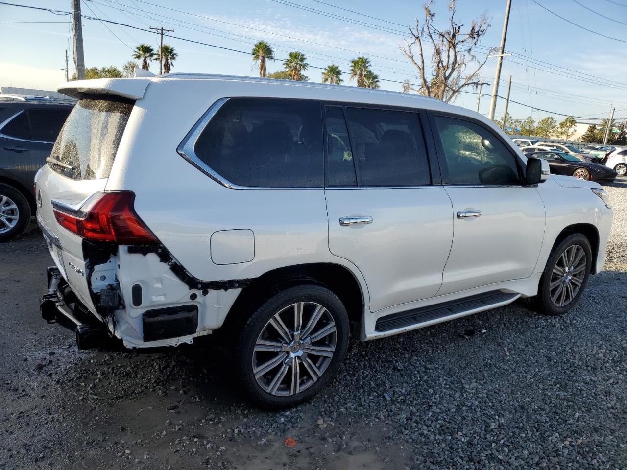 Lot #3045796670 2017 LEXUS LX 570