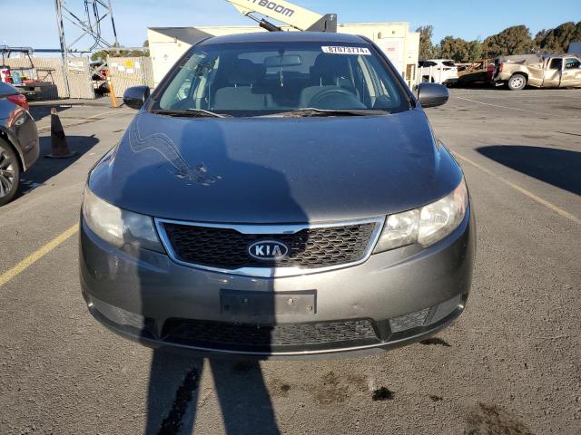 VIN KNAFU4A23D5731906 2013 KIA FORTE no.5