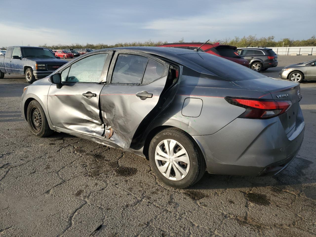 Lot #3052473145 2020 NISSAN VERSA S