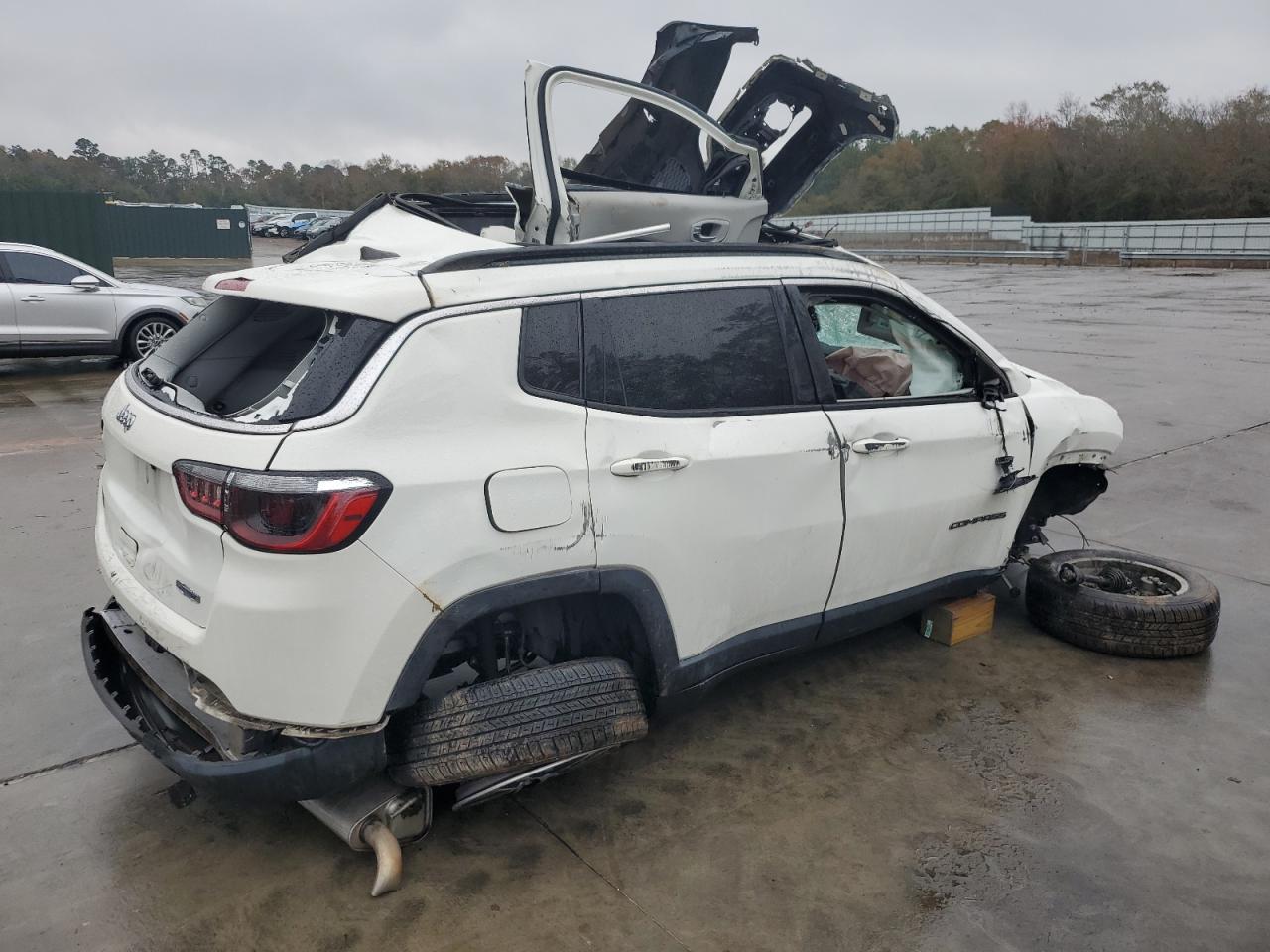 JEEP COMPASS LATITUDE