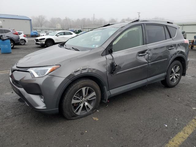 VIN JTMRFREV5HJ112023 2017 TOYOTA RAV4 no.1