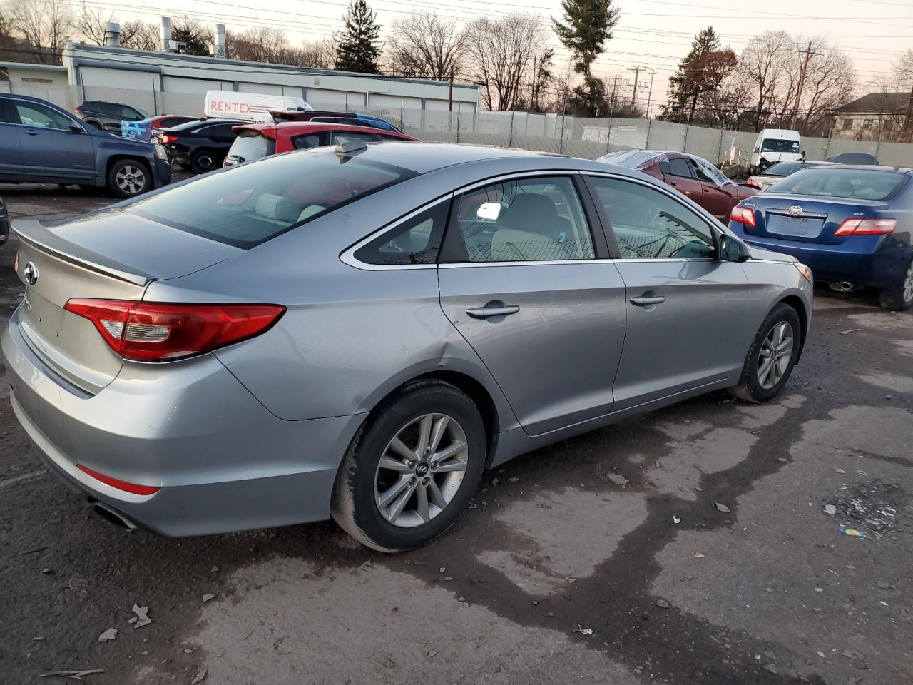 Lot #3028388825 2016 HYUNDAI SONATA SE