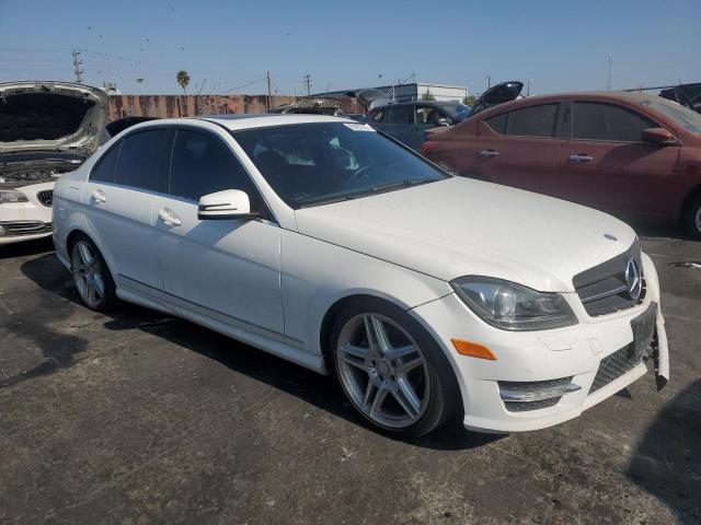 VIN WDDGF4HB5DR272576 2013 MERCEDES-BENZ C-CLASS no.4