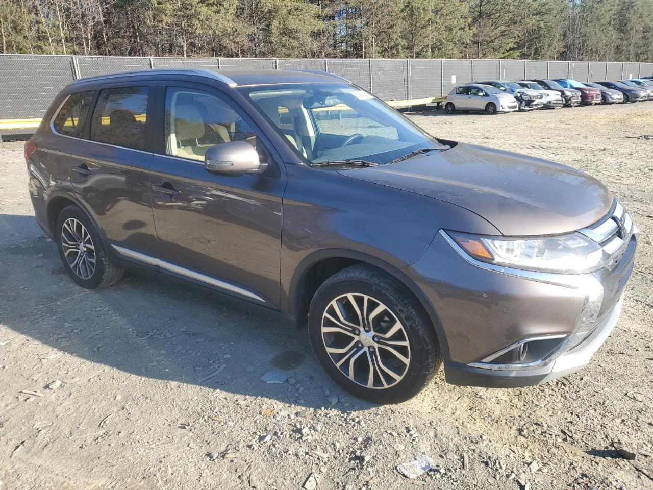 Lot #3024162838 2017 MITSUBISHI OUTLANDER