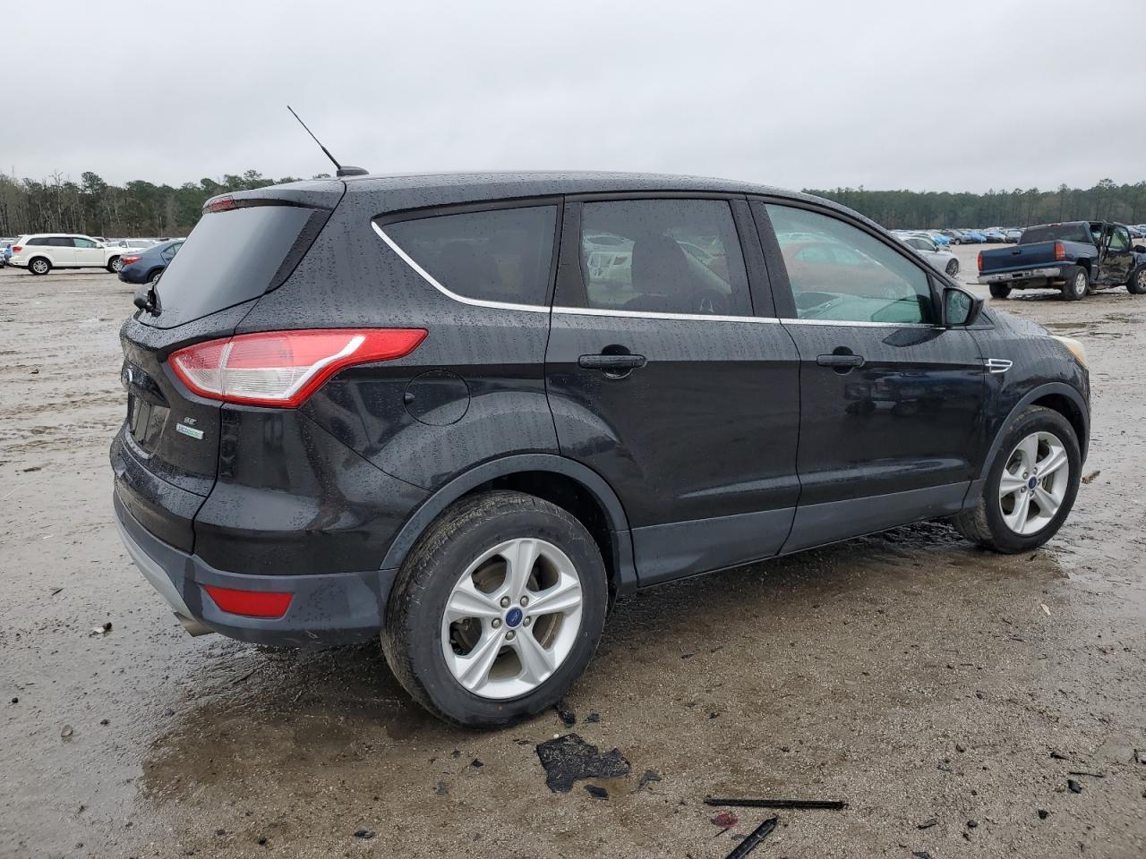 Lot #3040854765 2015 FORD ESCAPE SE