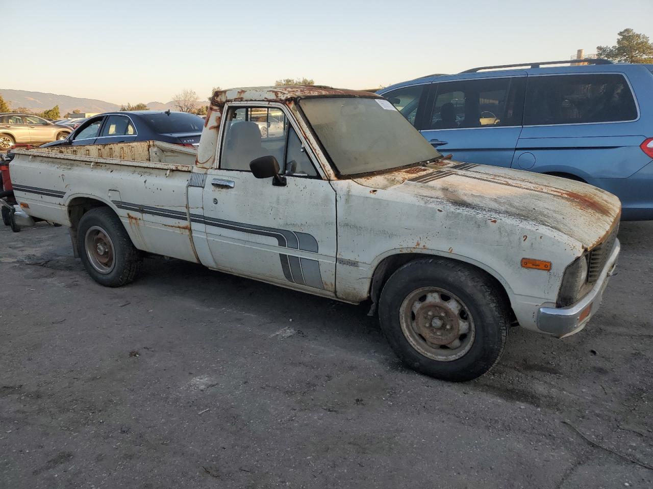 Lot #3030612107 1980 TOYOTA PICKUP