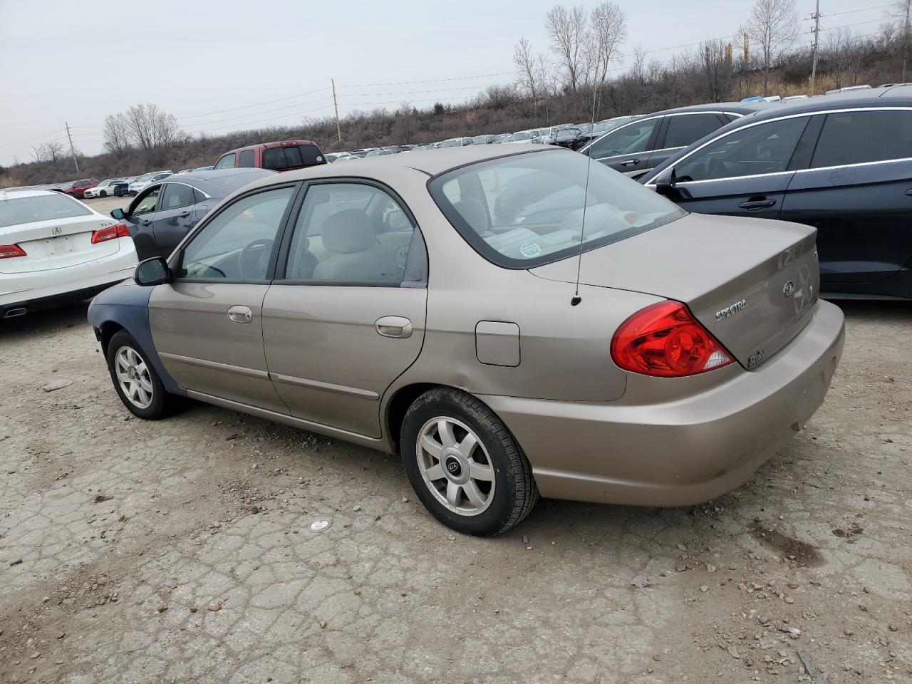 Lot #3053086629 2002 KIA SPECTRA BA