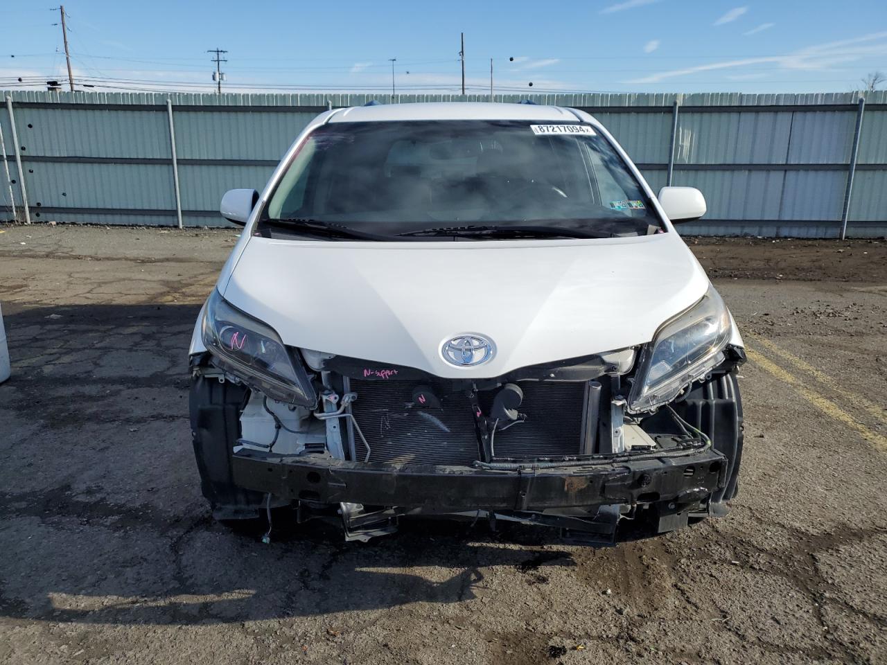 Lot #3045789710 2016 TOYOTA SIENNA SE