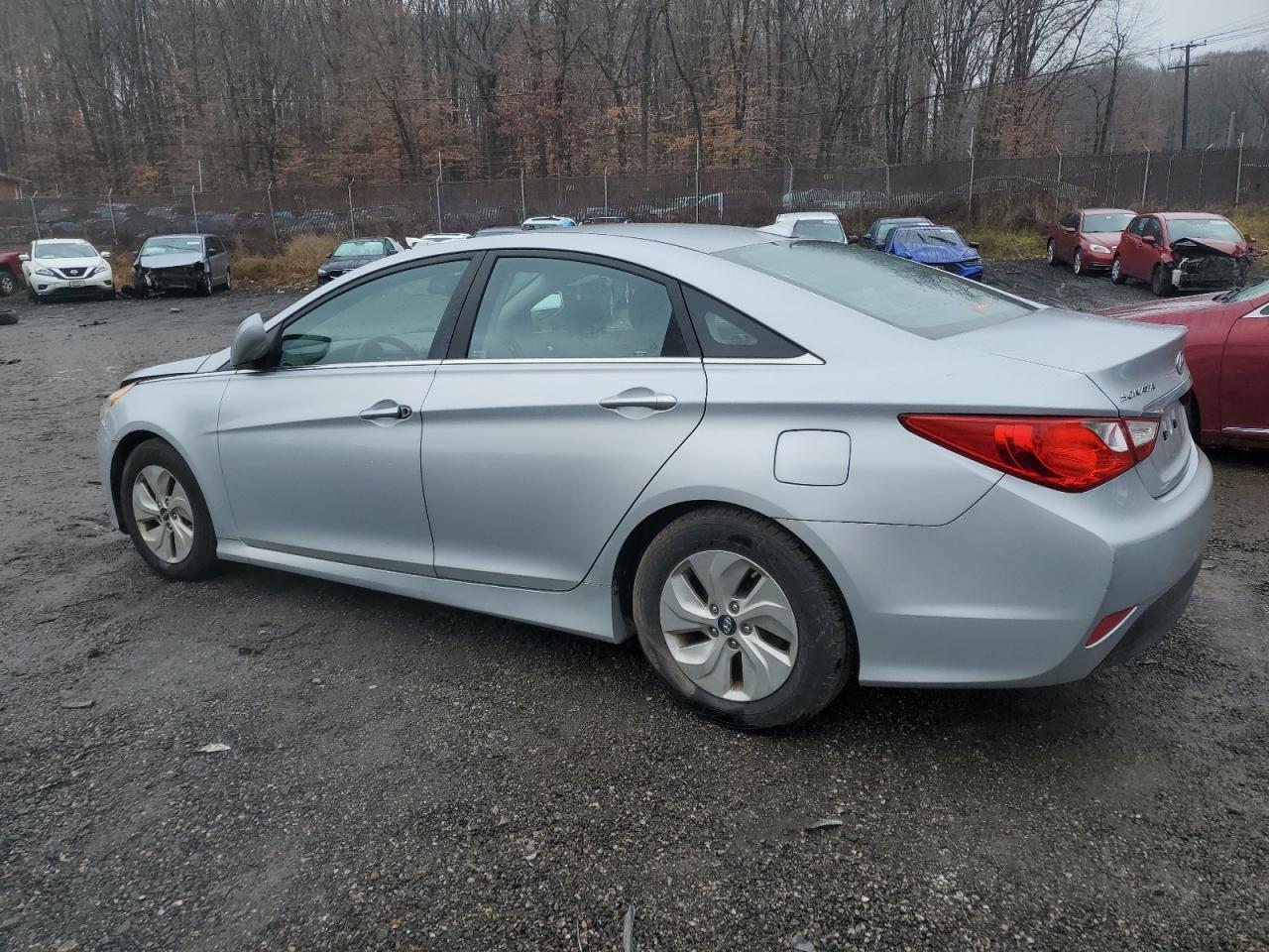 Lot #3028648281 2014 HYUNDAI SONATA GLS