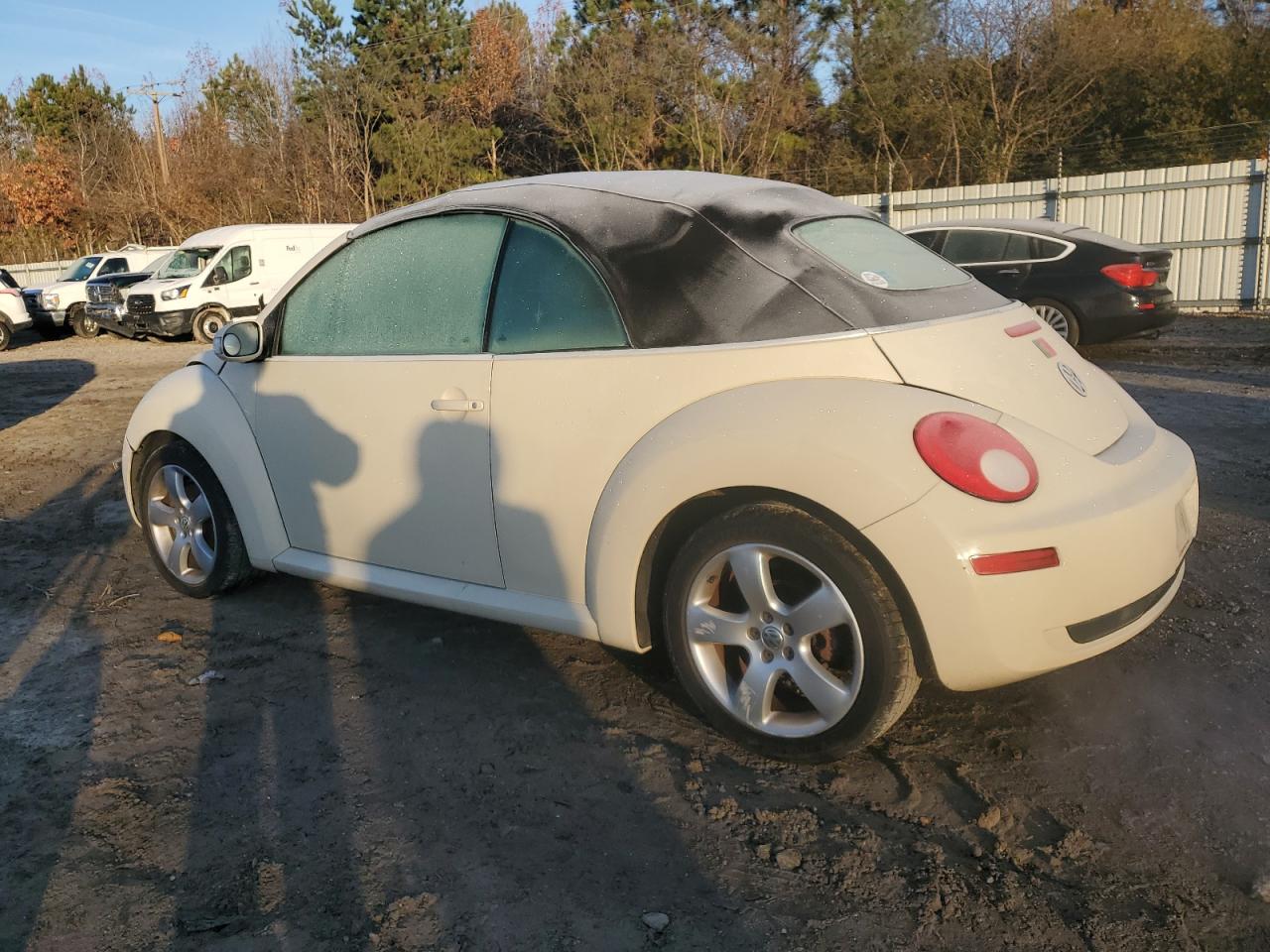 Lot #3029465684 2006 VOLKSWAGEN NEW BEETLE