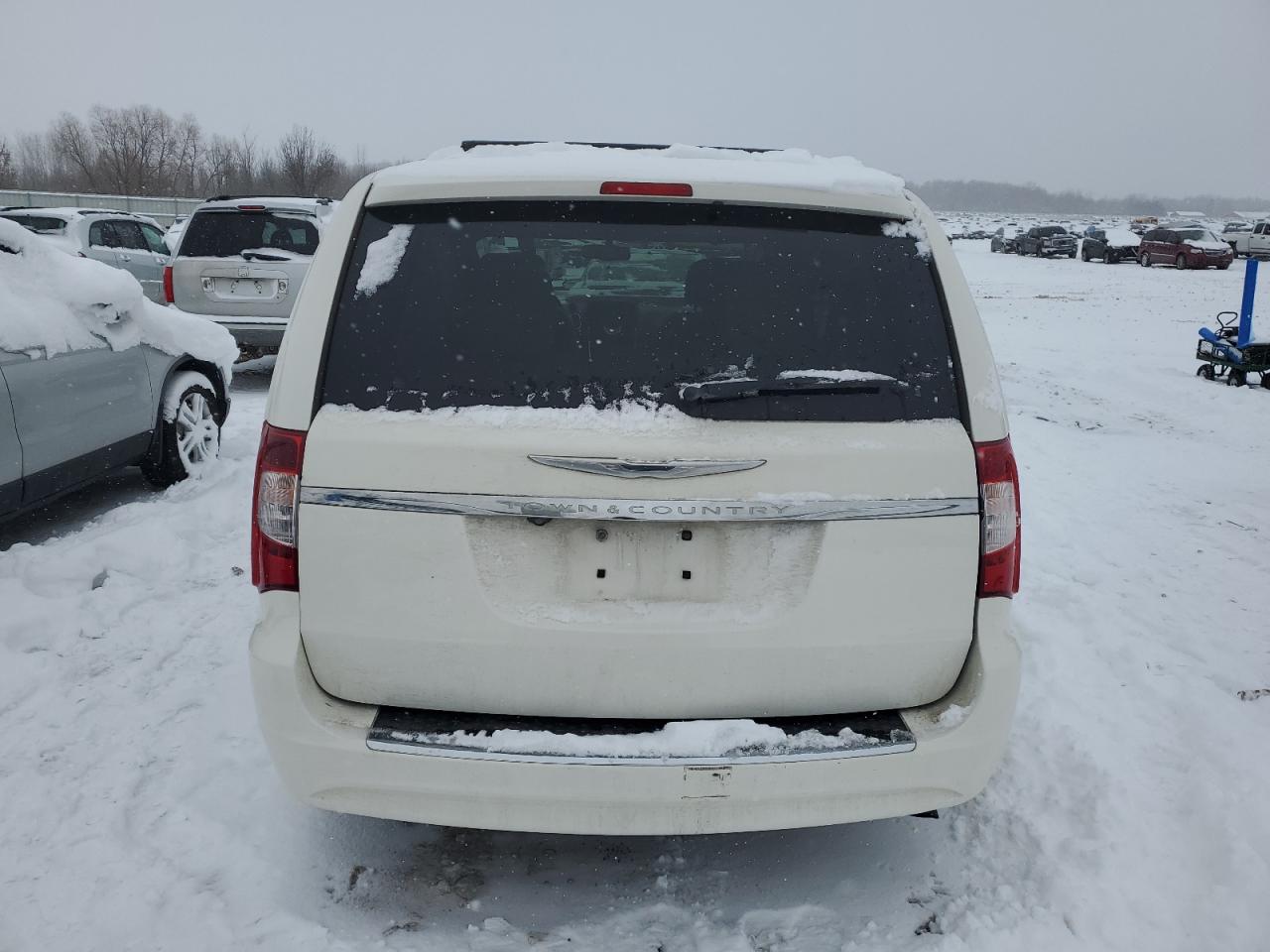 Lot #3030577844 2013 CHRYSLER TOWN & COU