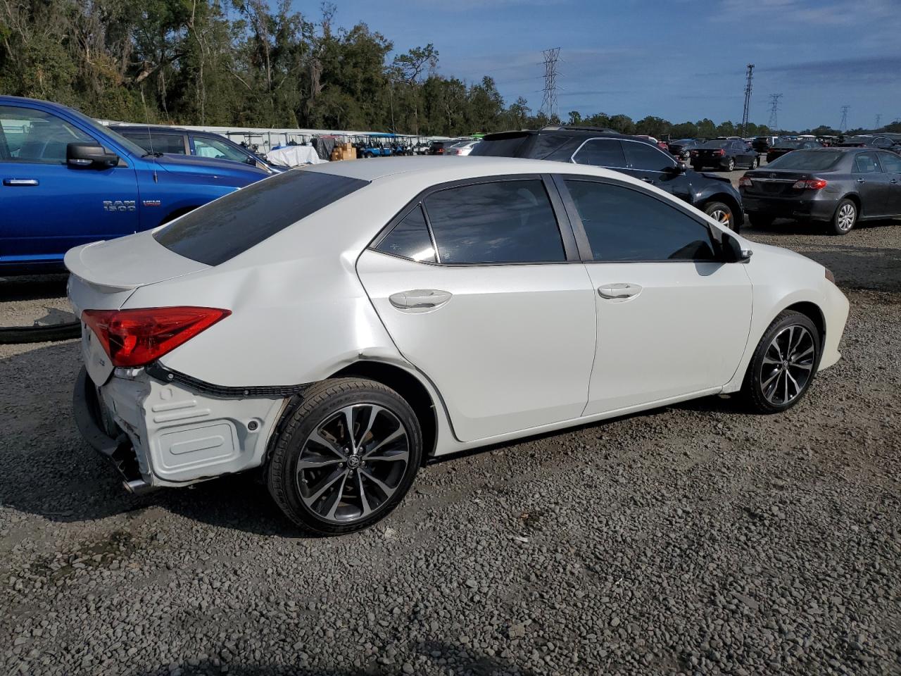 Lot #3037994284 2019 TOYOTA COROLLA L