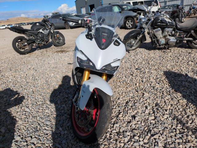 2020 DUCATI SUPERSPORT ZDMVABDS9LB009111