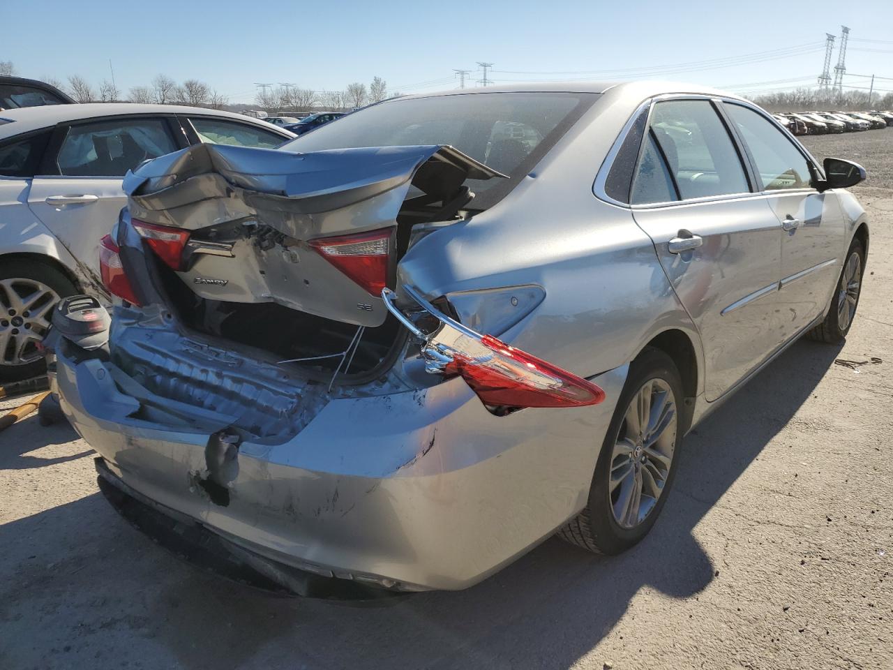 Lot #3024181800 2017 TOYOTA CAMRY LE