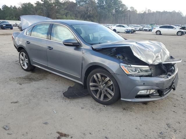 2017 VOLKSWAGEN PASSAT SE - 1VWGT7A34HC025837