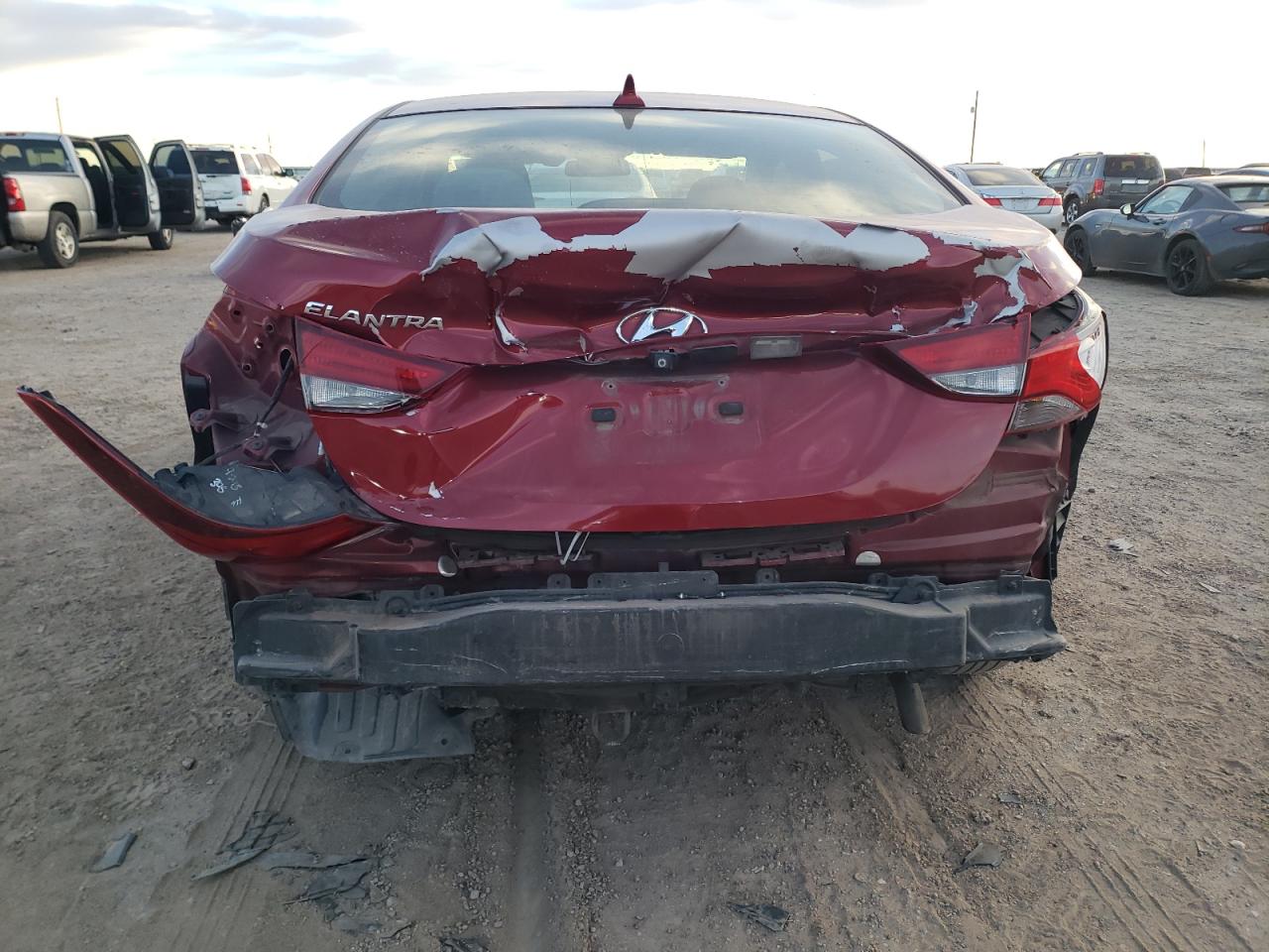 Lot #3048751756 2015 HYUNDAI ELANTRA SE