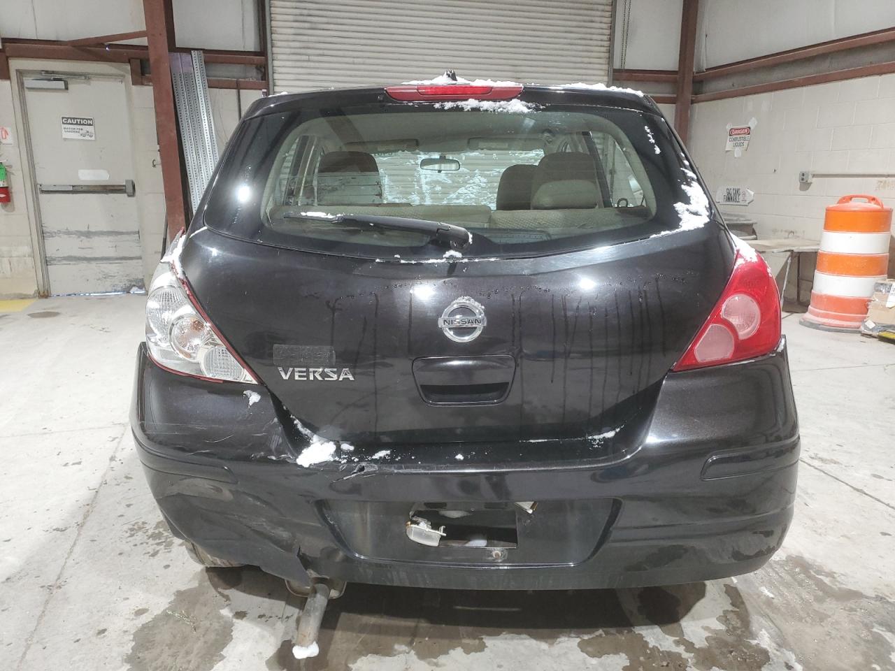 Lot #3029359713 2011 NISSAN VERSA S