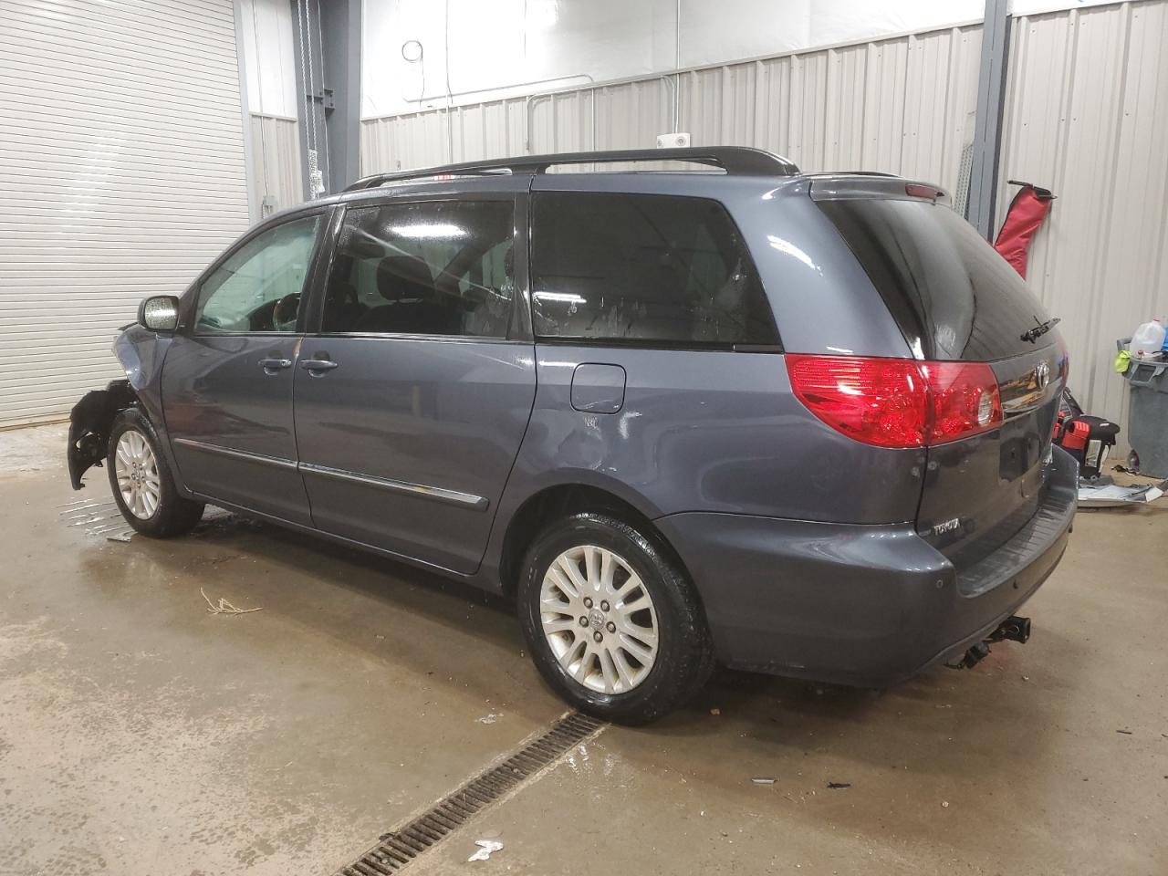 Lot #3026294431 2006 TOYOTA SIENNA XLE