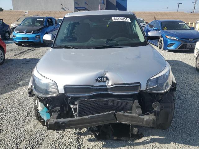 VIN KNDJN2A21J7594205 2018 KIA SOUL no.5