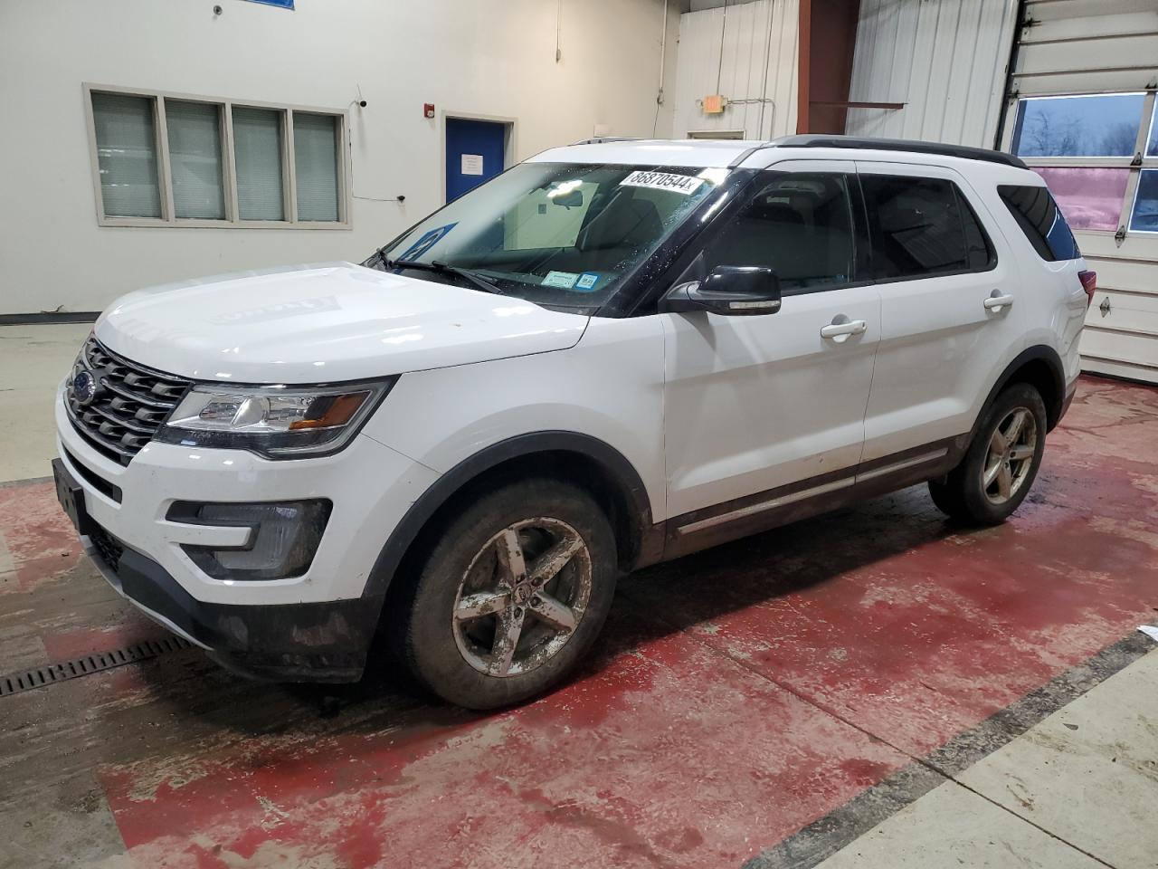  Salvage Ford Explorer