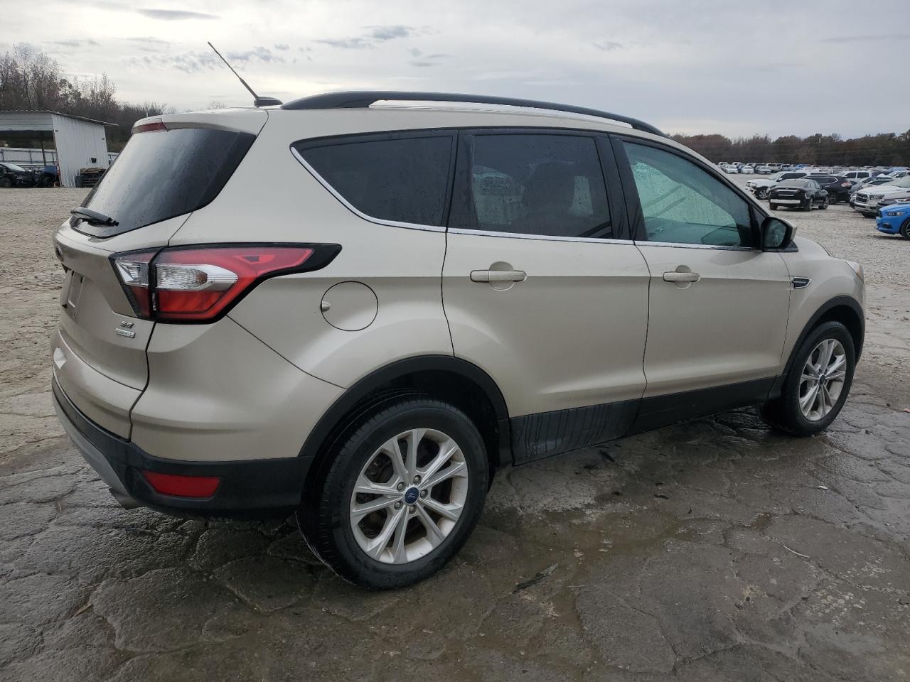 Lot #3029345695 2017 FORD ESCAPE SE