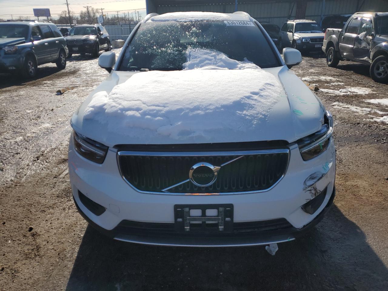 Lot #3045872632 2019 VOLVO XC40 T5 MO