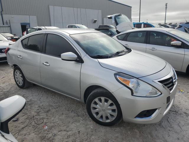 VIN 3N1CN7AP6JL881796 2018 NISSAN VERSA no.4