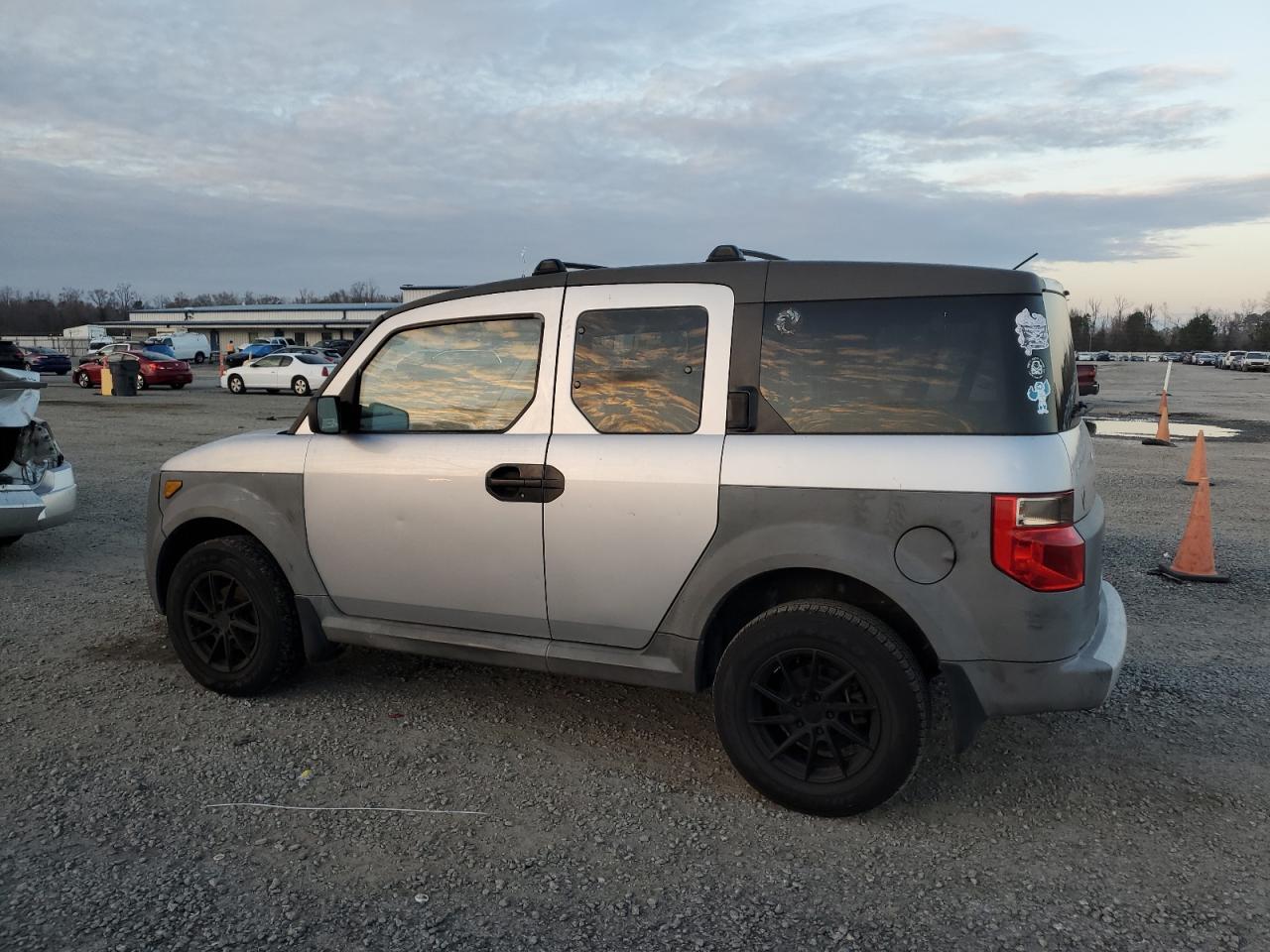 Lot #3029492362 2005 HONDA ELEMENT LX