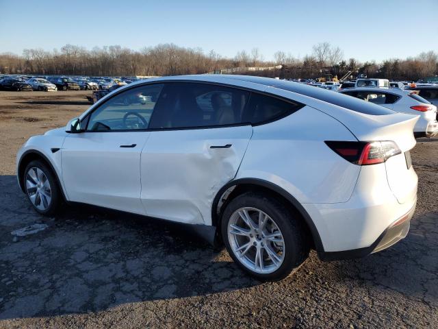 VIN 7SAYGDEE3PA160945 2023 TESLA MODEL Y no.2