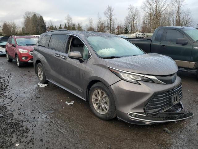 2021 TOYOTA SIENNA XLE - 5TDJRKEC3MS012333