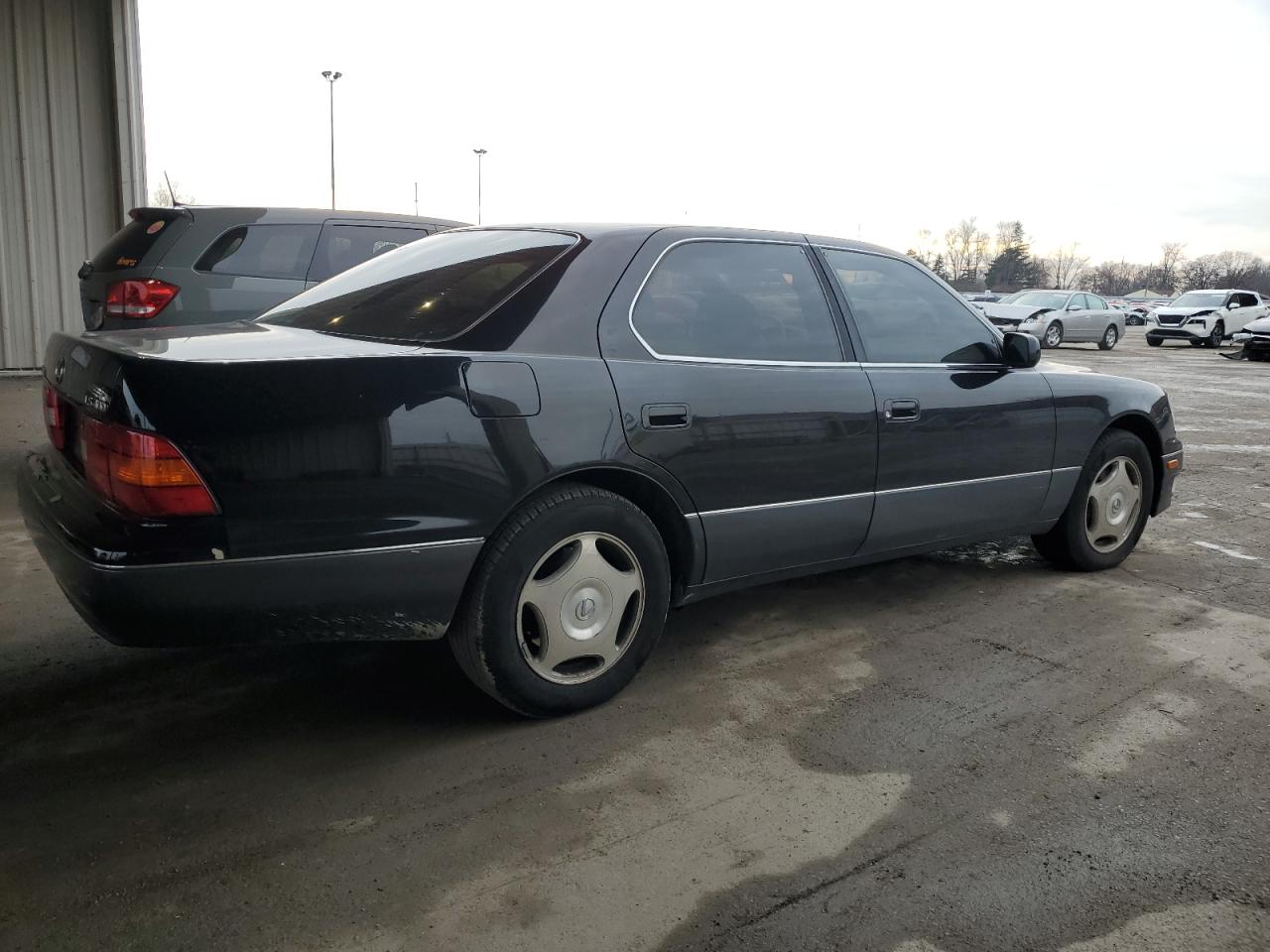 Lot #3037918989 1999 LEXUS LS 400