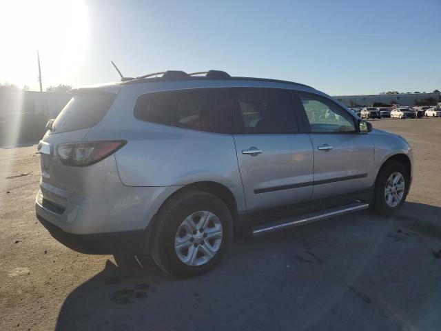 VIN 1GNKRFKD4GJ149394 2016 CHEVROLET TRAVERSE no.3