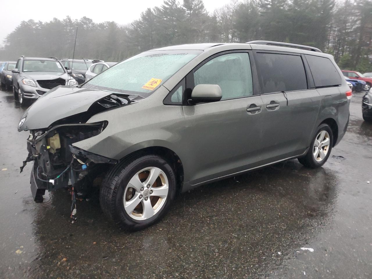 Lot #3034416081 2012 TOYOTA SIENNA LE