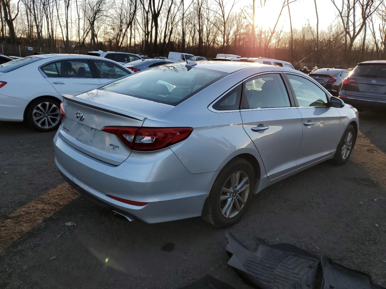 Lot #3033010989 2015 HYUNDAI SONATA SE