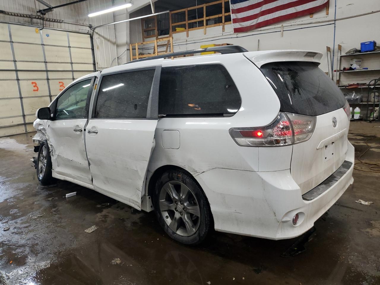 Lot #3051365644 2014 TOYOTA SIENNA SPO