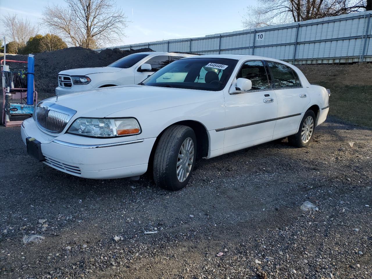 Lot #3026018974 2003 LINCOLN TOWN CAR S