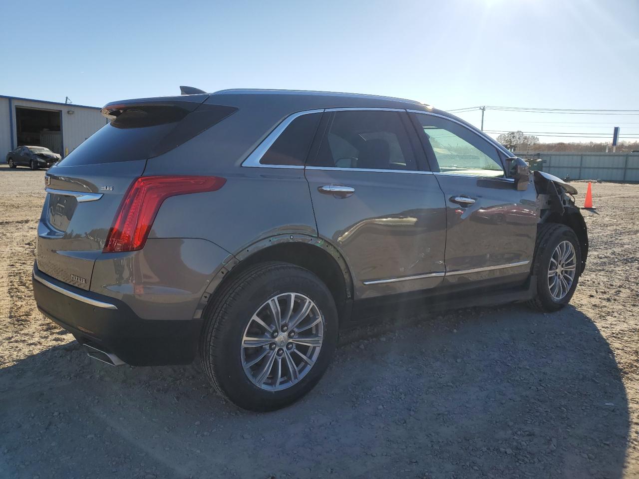 Lot #3024151841 2019 CADILLAC XT5 LUXURY