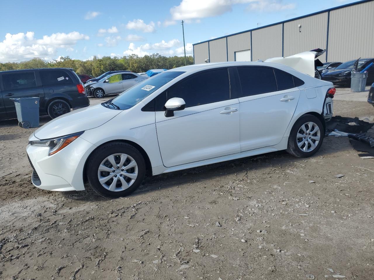 Lot #3042088197 2022 TOYOTA COROLLA LE