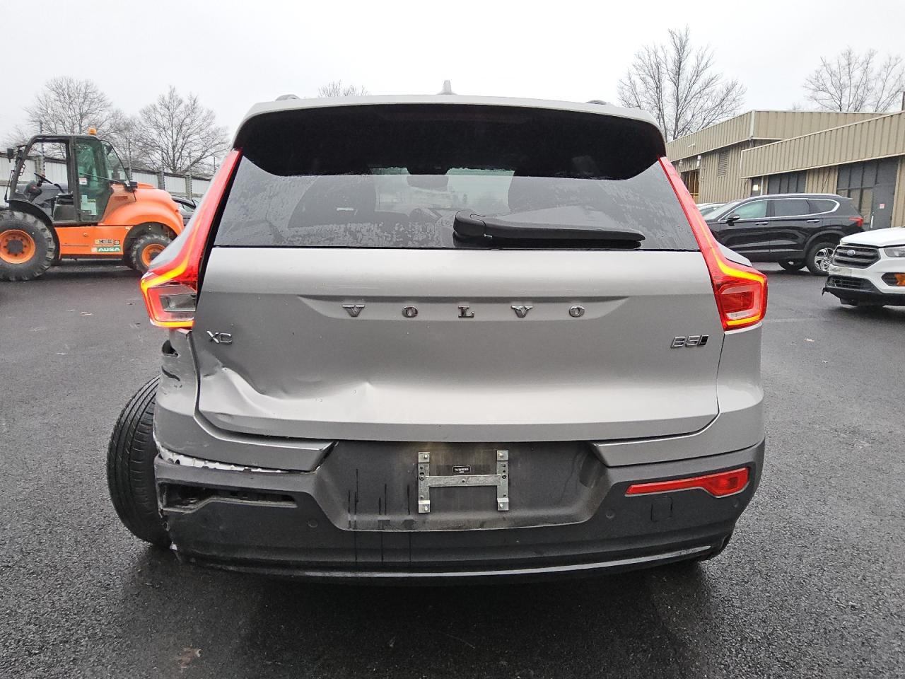 Lot #3025866508 2024 VOLVO XC40 CORE