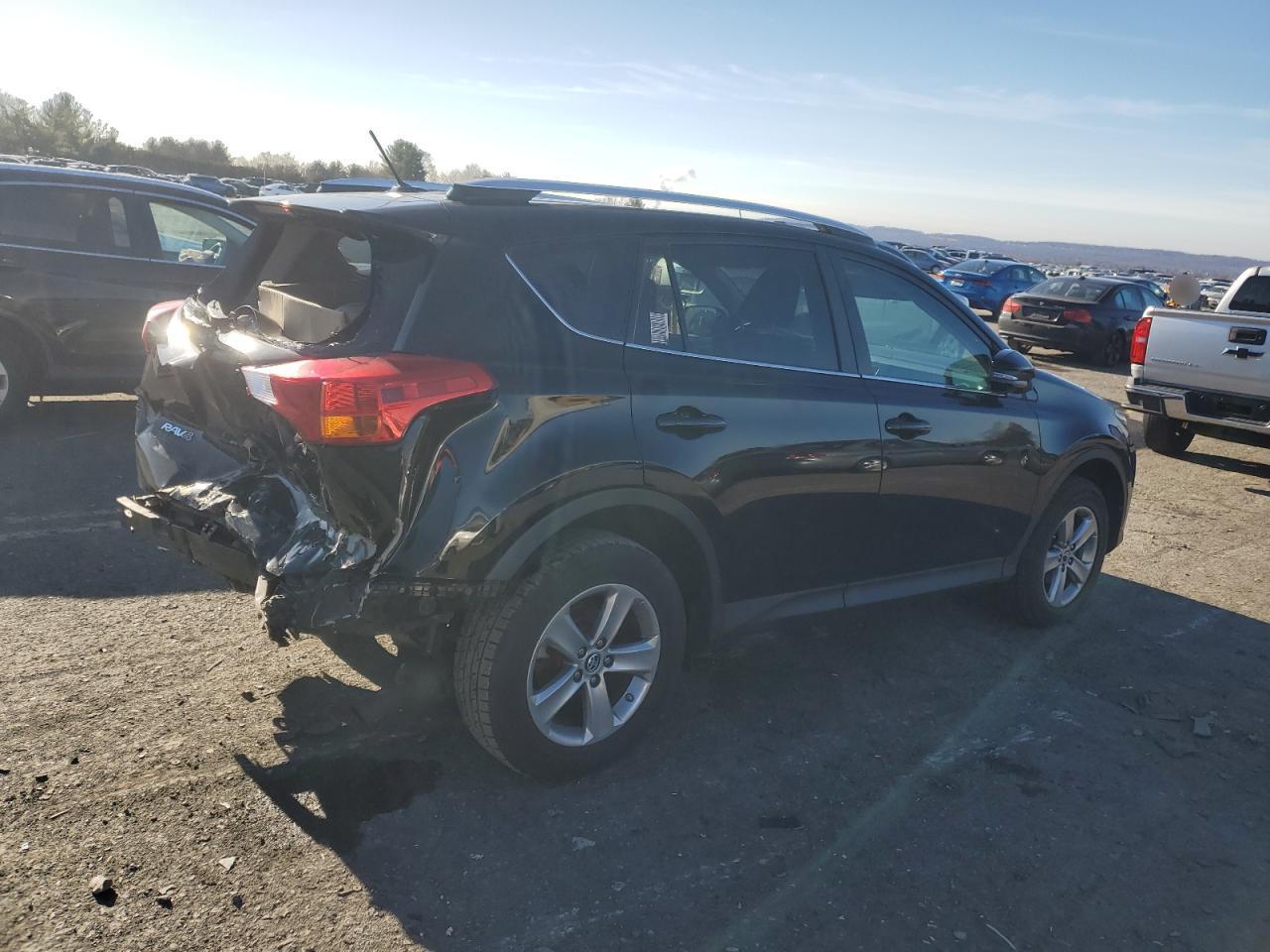 Lot #3030636131 2015 TOYOTA RAV4 XLE