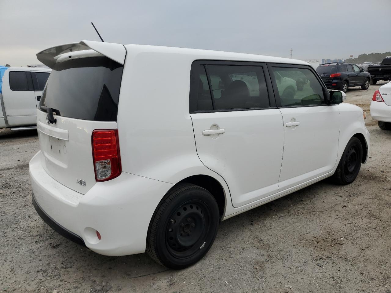 Lot #3031399694 2015 TOYOTA SCION XB