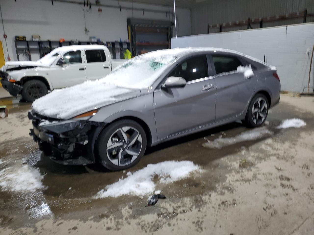 HYUNDAI ELANTRA LIMITED