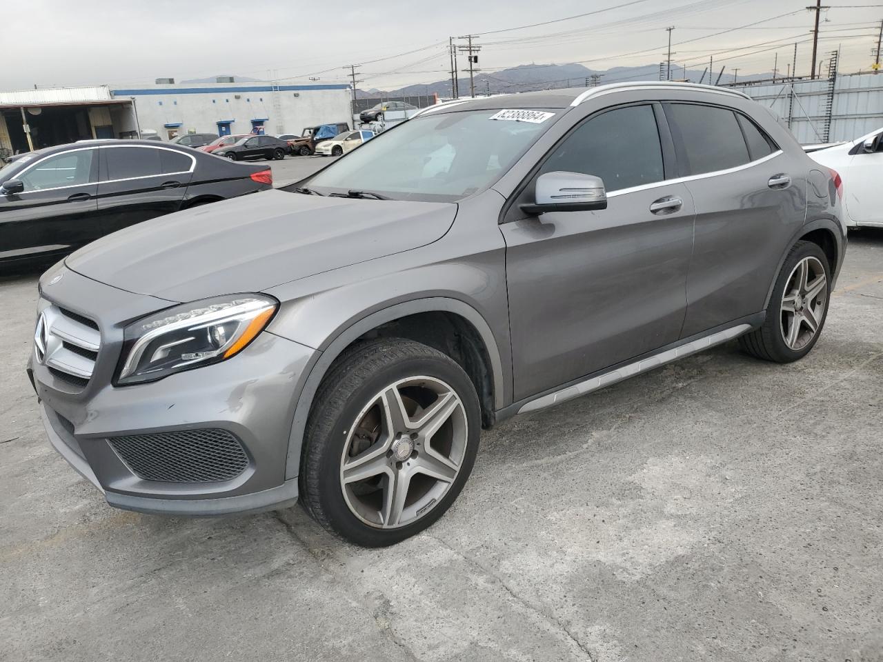  Salvage Mercedes-Benz GLA