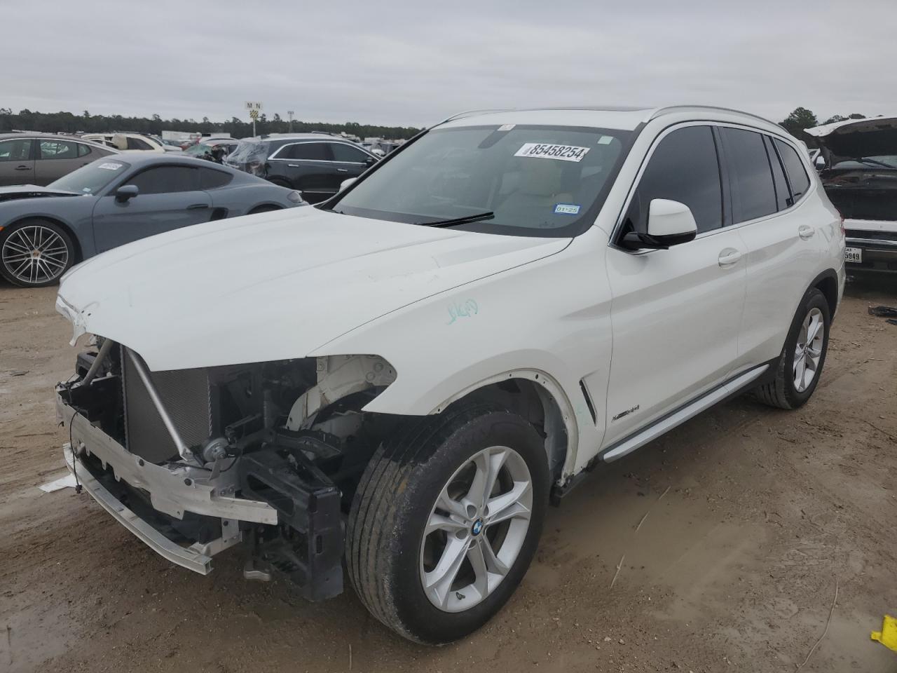 5UXTR9C5XJLC80686 BMW X3 XDRIVE3 2018
