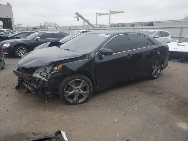 TOYOTA CAMRY BASE
