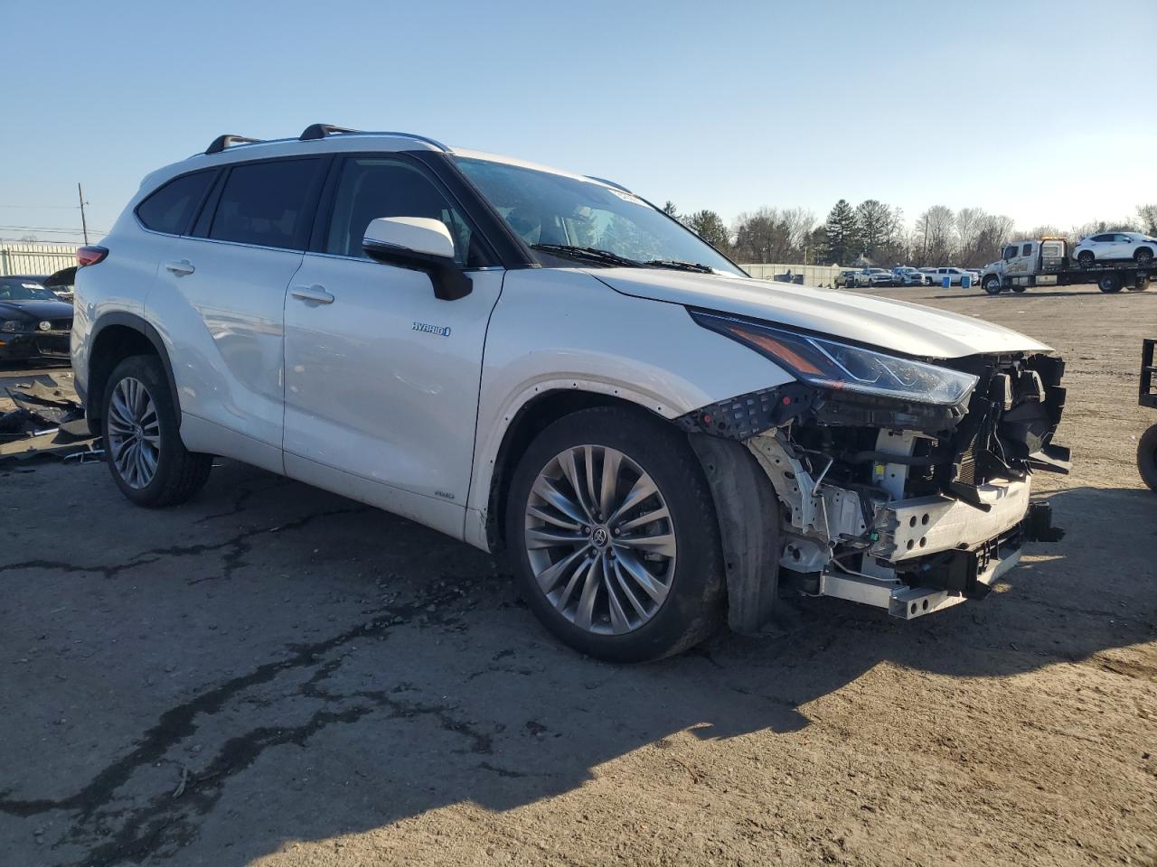 Lot #3050507091 2020 TOYOTA HIGHLANDER