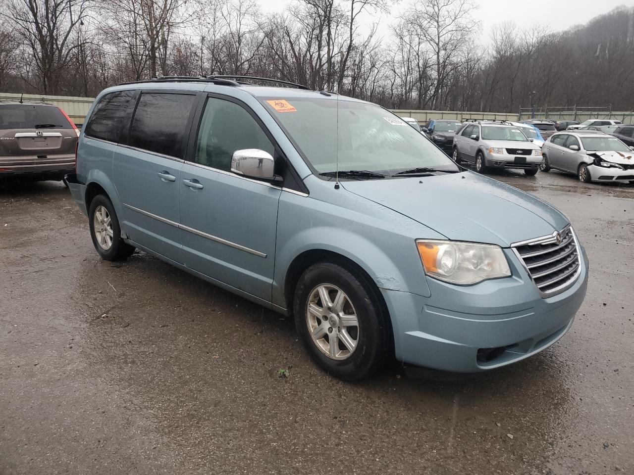 Lot #3029574089 2010 CHRYSLER TOWN & COU