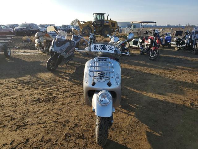 2016 VESPA GTS 300 SU ZAPM459L7G5300274